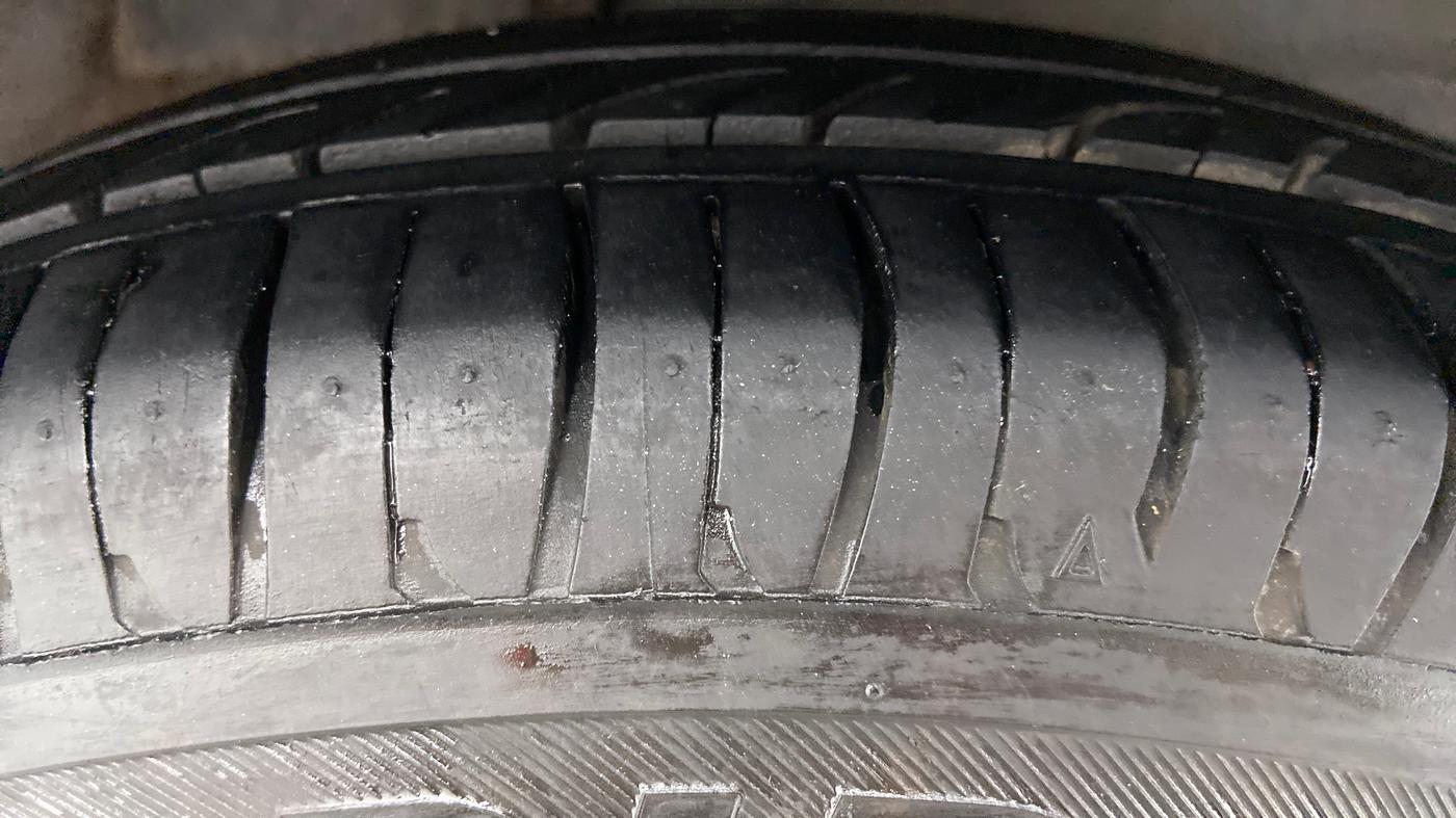 2010 Hyundai i10 MAGNA 1.2, Petrol, Manual, 55,412 km, Left Rear Tyre Tread