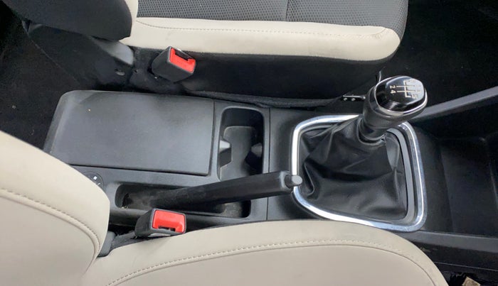 2022 Renault TRIBER RXT, Petrol, Manual, 21,671 km, Gear Lever