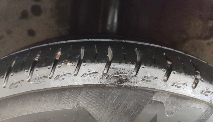 2023 Tata ALTROZ XM PLUS SUNROOF, Petrol, Manual, 22,946 km, Right Rear Tyre Tread