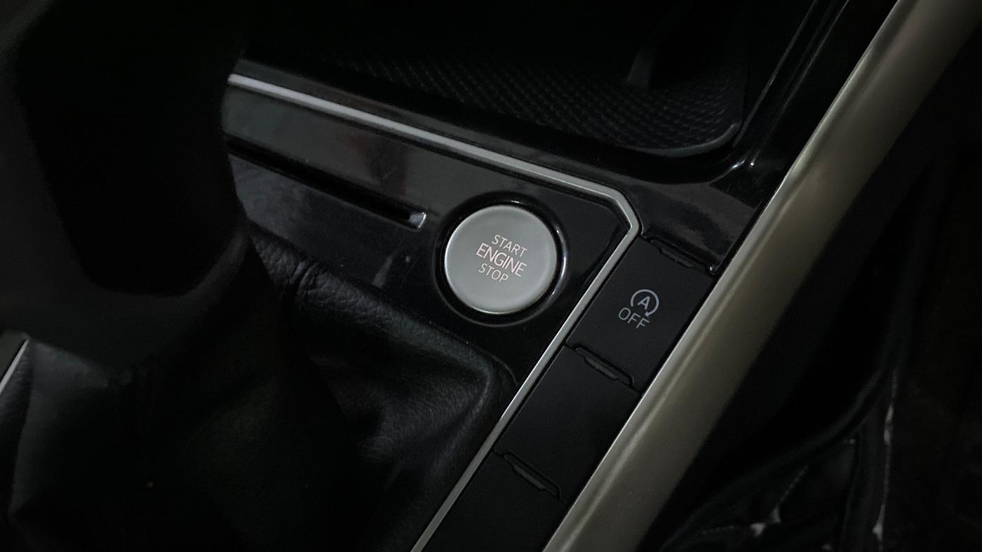 2023 Volkswagen VIRTUS TOPLINE TSI 1.0 AT, Petrol, Automatic, 63,915 km, Keyless Start/ Stop Button