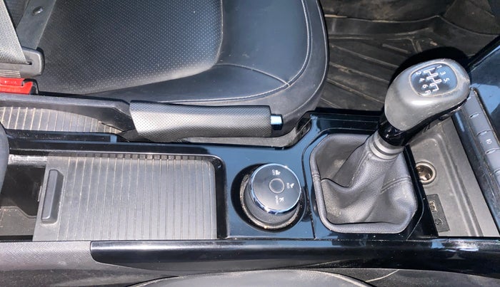 2022 Tata NEXON XZ PLUS DIESEL DARK EDITION, Diesel, Manual, 93,750 km, Gear Lever