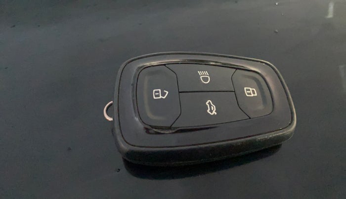 2022 Tata NEXON XZ PLUS DIESEL DARK EDITION, Diesel, Manual, 93,750 km, Key Close Up