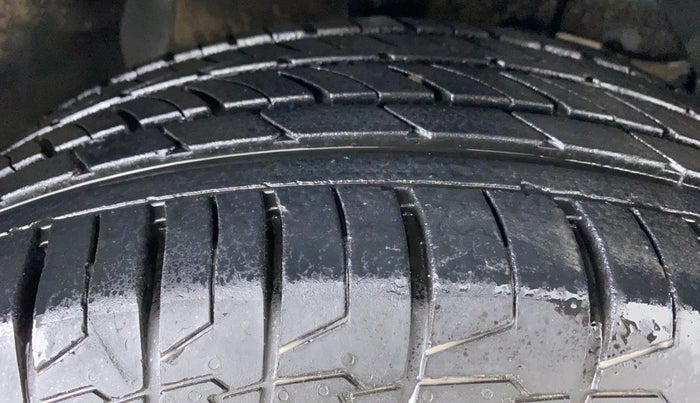 2021 Maruti S Cross ZETA AT 1.5 SHVS, Petrol, Automatic, 15,665 km, Right Front Tyre Tread