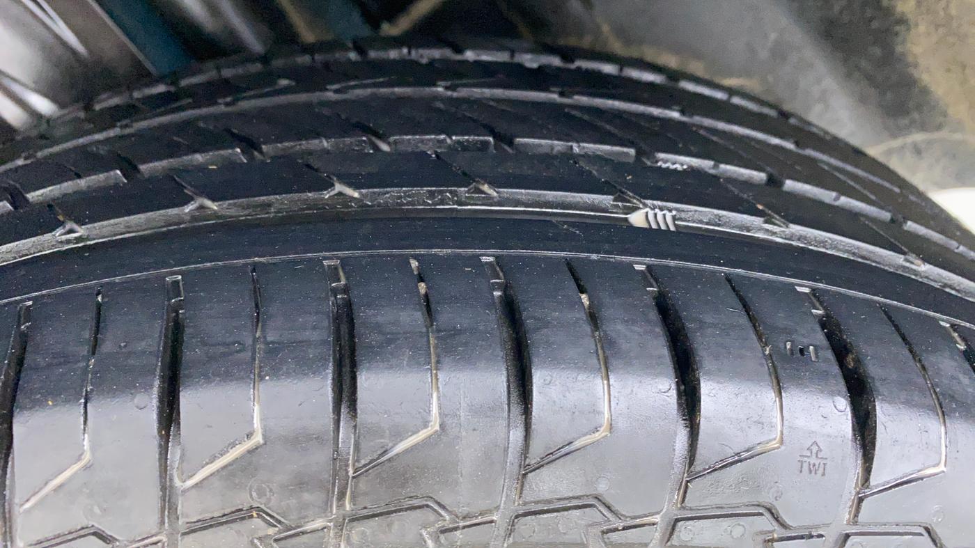 2021 Maruti S Cross ZETA AT 1.5 SHVS, Petrol, Automatic, 15,665 km, Right Rear Tyre Tread