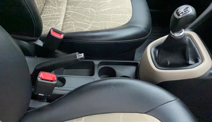2019 Hyundai Grand i10 SPORTZ 1.2 KAPPA VTVT, Petrol, Manual, 19,941 km, Gear Lever