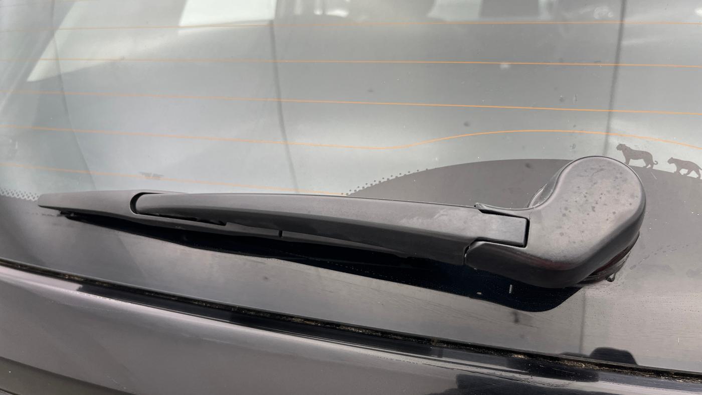 2022 Tata NEXON XZ PLUS (PREMIUM) KAZIRANGA PETROL, Petrol, Manual, 26,640 km, Rear Wiper