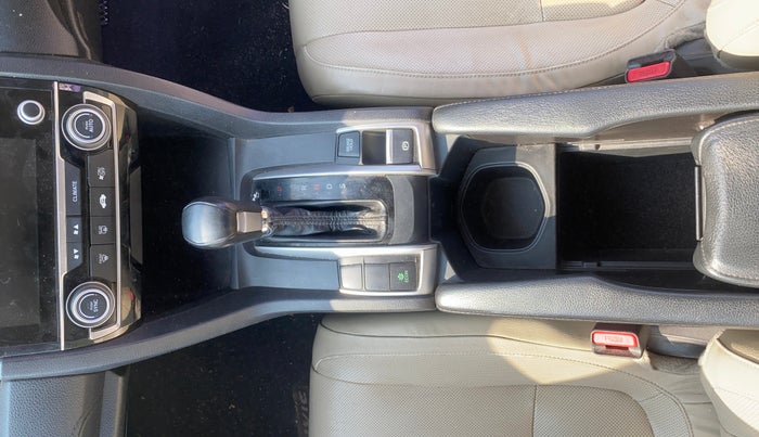 2019 Honda Civic 1.8L I-VTEC VX CVT, Petrol, Automatic, 74,847 km, Gear Lever