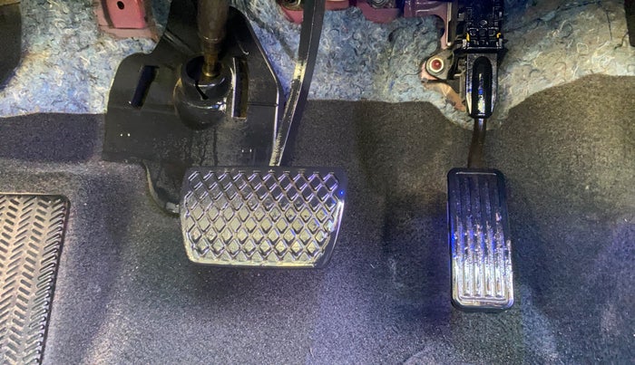 2019 Honda Civic 1.8L I-VTEC VX CVT, Petrol, Automatic, 74,847 km, Pedals