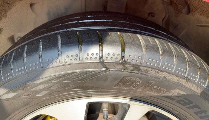 2019 Honda Civic 1.8L I-VTEC VX CVT, Petrol, Automatic, 74,847 km, Left Front Tyre Tread