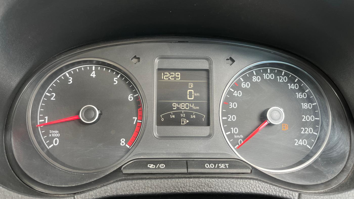 2017 Volkswagen Ameo HIGHLINE1.2L, Petrol, Manual, 94,804 km, Odometer Image