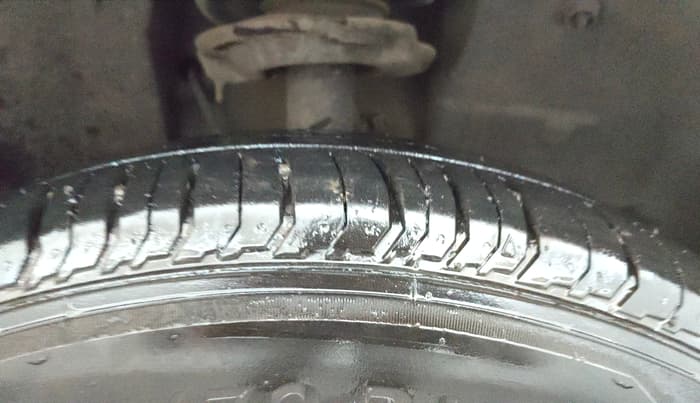 2024 Tata PUNCH ACCOMPLISHED AMT, Petrol, Automatic, 8,781 km, Right Front Tyre Tread