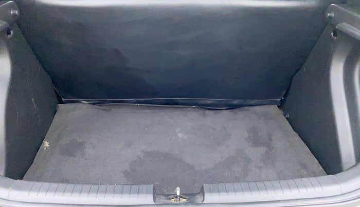 2016 Hyundai Elite i20 ASTA 1.2, Petrol, Manual, 92,977 km, Dicky (Boot door) - Parcel tray missing