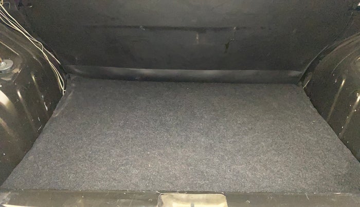 2020 Renault Kwid RXL 1.0 AMT, Petrol, Automatic, 31,777 km, Boot Inside