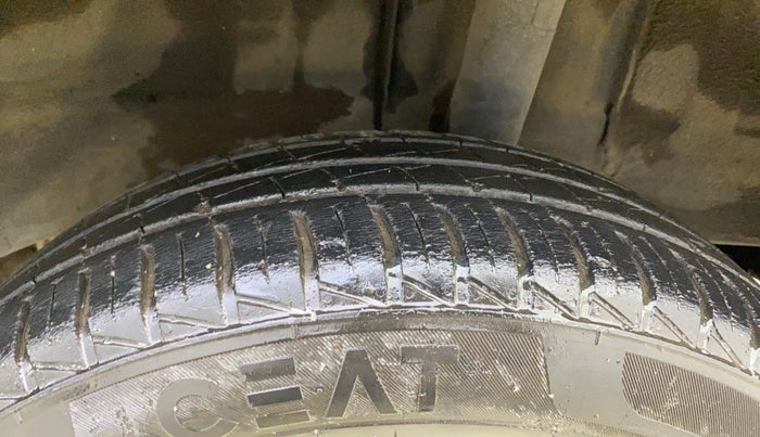 2020 Renault Kwid RXL 1.0 AMT, Petrol, Automatic, 31,777 km, Left Rear Tyre Tread