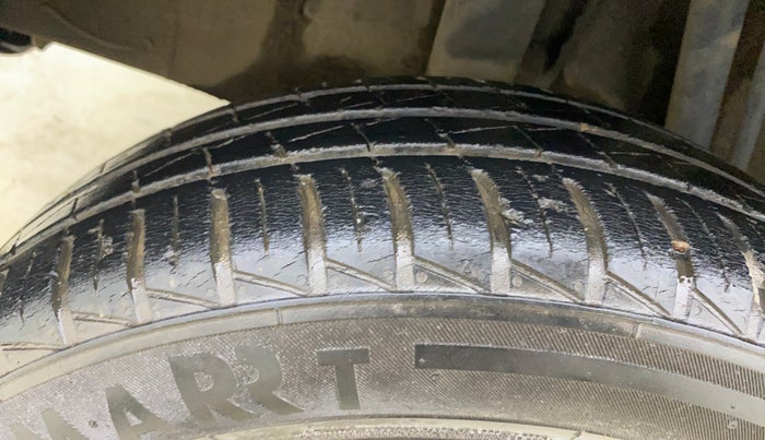 2020 Renault Kwid RXL 1.0 AMT, Petrol, Automatic, 31,777 km, Right Rear Tyre Tread