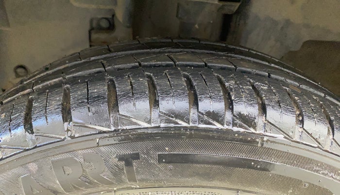 2020 Renault Kwid RXL 1.0 AMT, Petrol, Automatic, 31,777 km, Left Front Tyre Tread