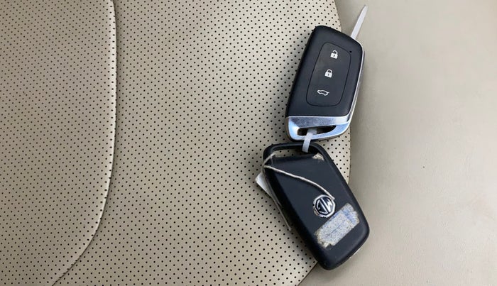 2021 MG HECTOR SHARP 1.5 DCT PETROL, Petrol, Automatic, 82,069 km, Key Close Up