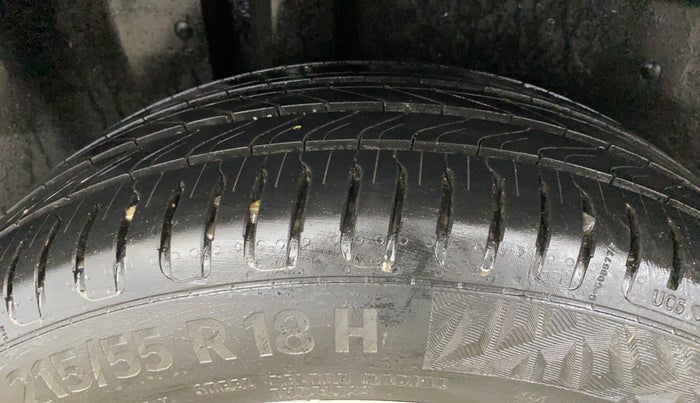 2021 MG HECTOR SHARP 1.5 DCT PETROL, Petrol, Automatic, 82,069 km, Right Rear Tyre Tread