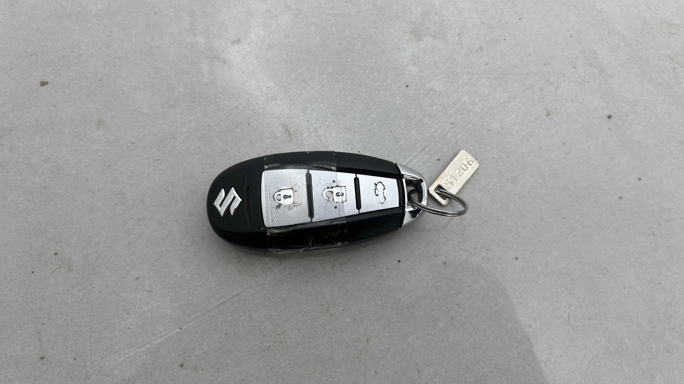 2019 Maruti Ciaz ALPHA  AT 1.5 SHVS PETROL, Petrol, Automatic, 56,065 km, Key Close Up