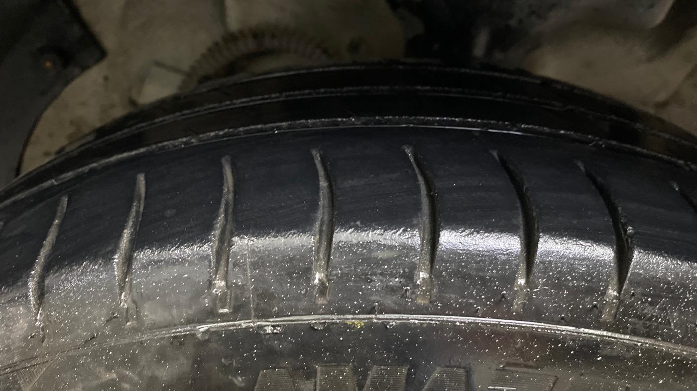 2017 Tata Indigo ECS GLS, CNG, Manual, 70,171 km, Left Rear Tyre Tread