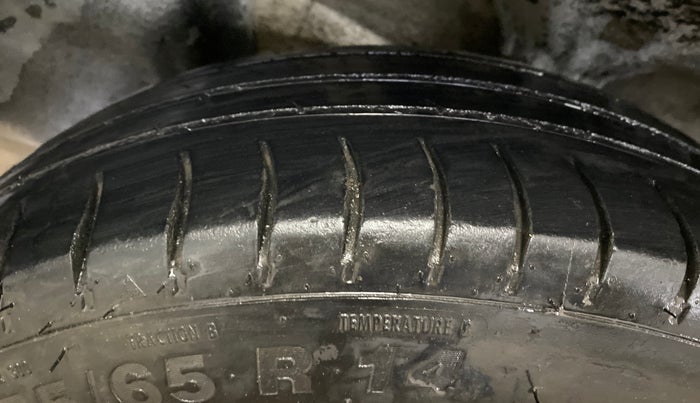 2017 Tata Indigo ECS GLS, CNG, Manual, 70,171 km, Right Rear Tyre Tread