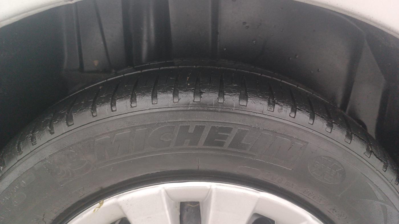2016 Maruti Ertiga VDI SHVS, Diesel, Manual, 84,723 km, Right Rear Tyre Tread