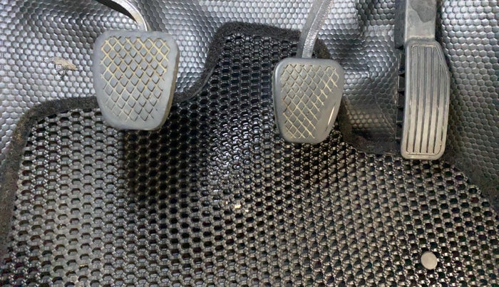 2017 Honda Jazz 1.2L I-VTEC V, Petrol, Manual, 92,733 km, Pedals