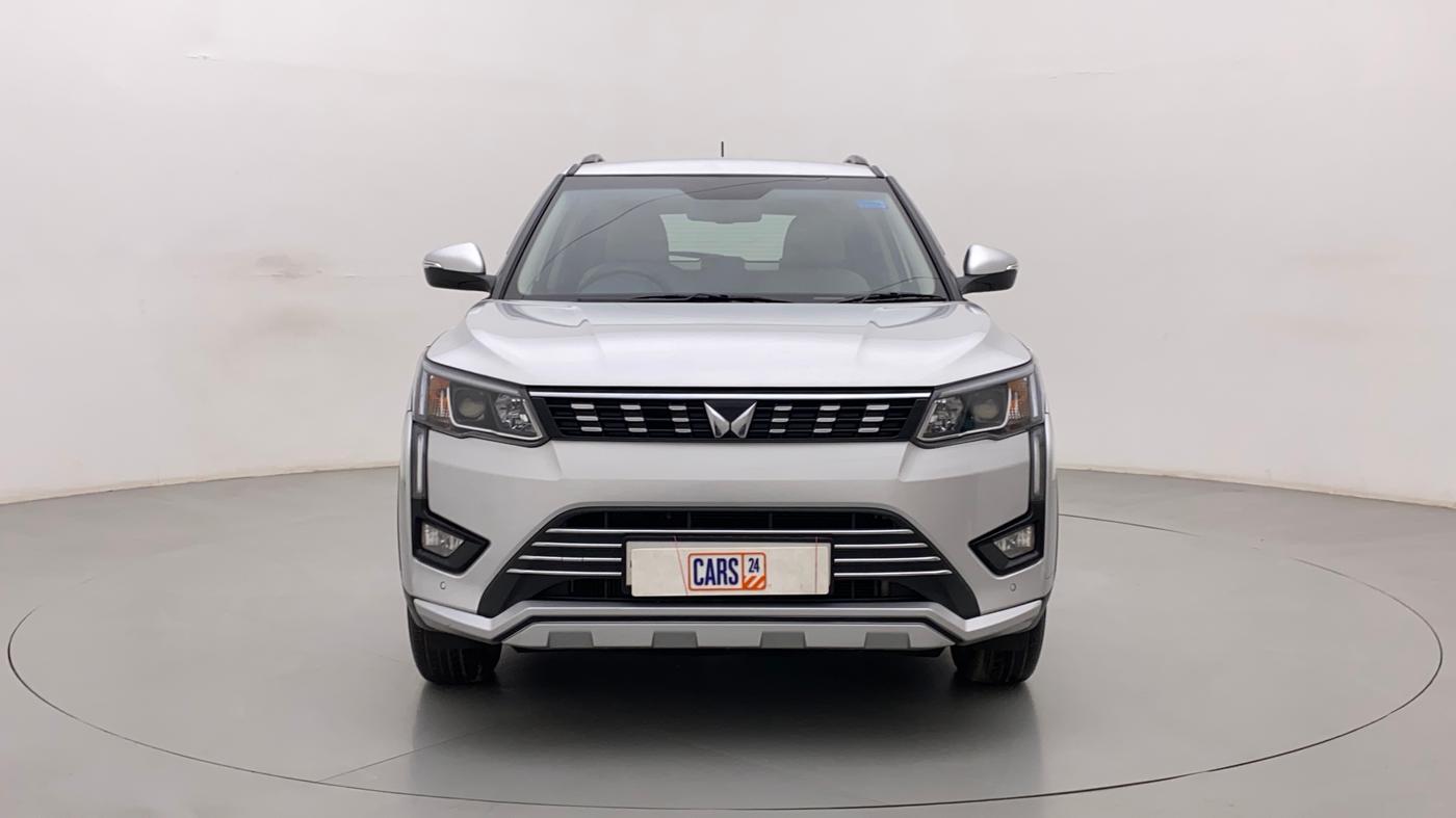 2022 Mahindra XUV300 W8 (O) 1.2 PETROL, Petrol, Manual, 3,573 km, Front