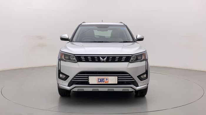 2022 Mahindra XUV300 W8 (O) 1.2 PETROL, Petrol, Manual, 3,573 km, Front