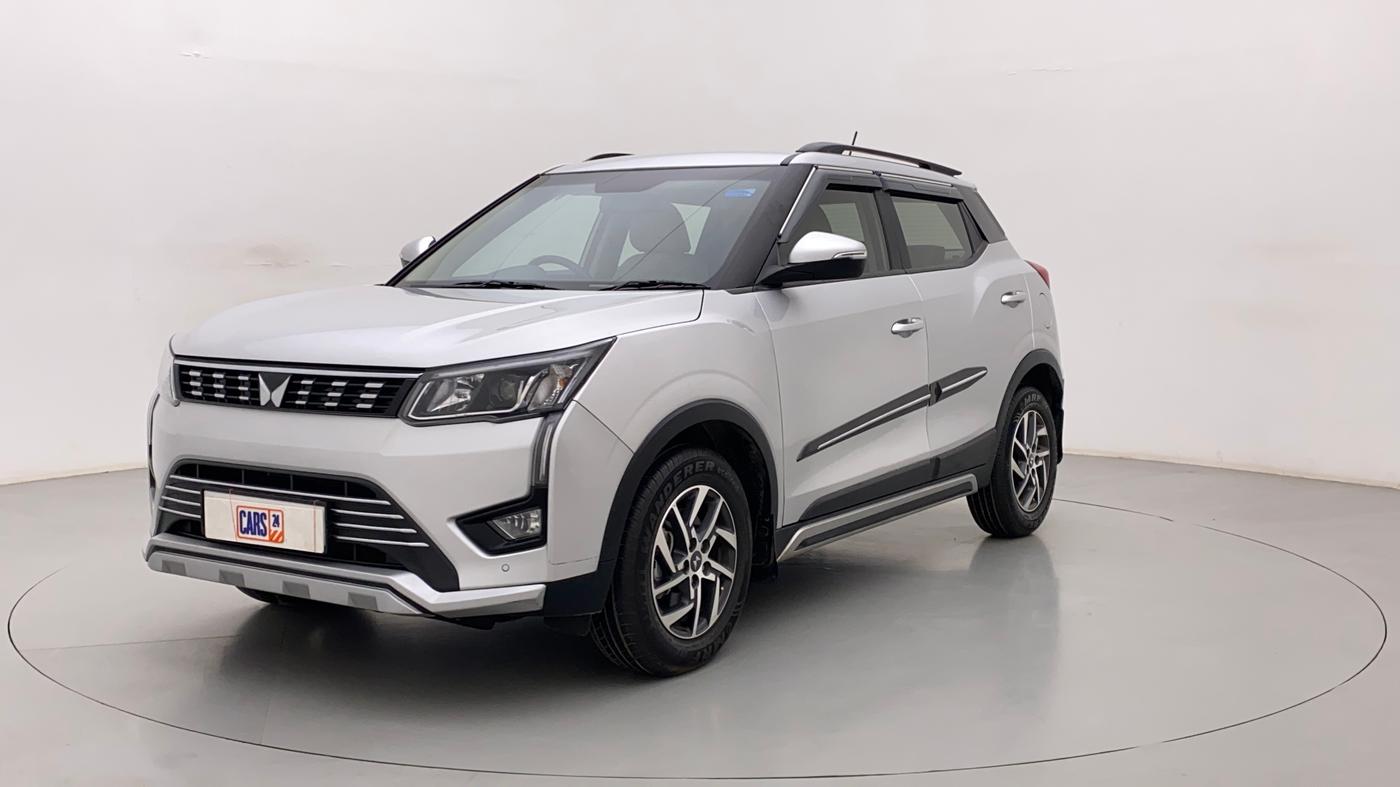 2022 Mahindra XUV300 W8 (O) 1.2 PETROL, Petrol, Manual, 3,573 km, Left Front Diagonal
