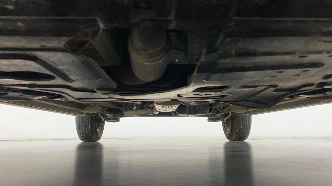 2022 Mahindra XUV300 W8 (O) 1.2 PETROL, Petrol, Manual, 3,573 km, Front Underbody