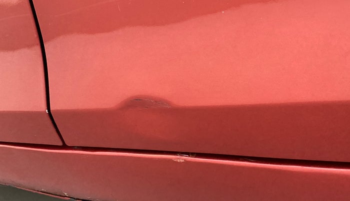 2013 Maruti Swift VXI, Petrol, Manual, 69,748 km, Rear left door - Slightly dented