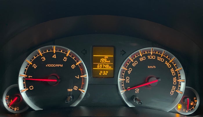 2013 Maruti Swift VXI, Petrol, Manual, 69,748 km, Odometer Image