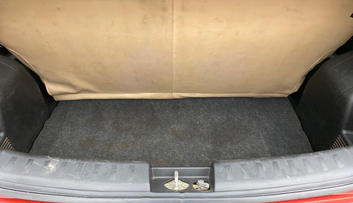 2013 Maruti Swift VXI, Petrol, Manual, 69,748 km, Boot Inside