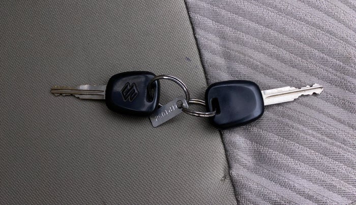 2015 Maruti Alto K10 VXI AMT, Petrol, Automatic, 37,331 km, Key Close Up