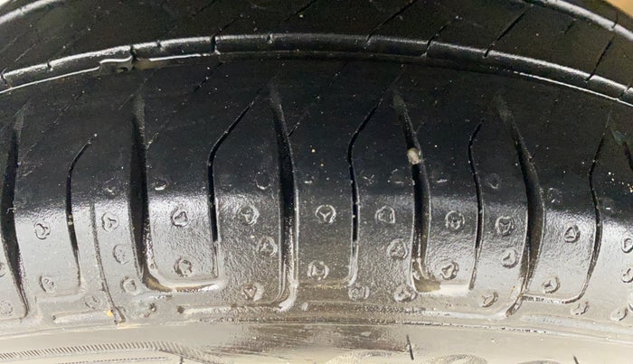2015 Maruti Alto K10 VXI AMT, Petrol, Automatic, 37,331 km, Right Rear Tyre Tread
