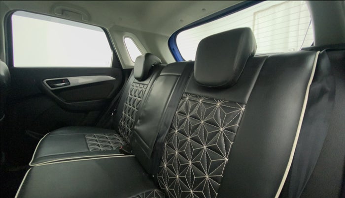 2022 Toyota URBAN CRUISER HIGH GRADE MT, Petrol, Manual, 34,819 km, Right Side Rear Door Cabin