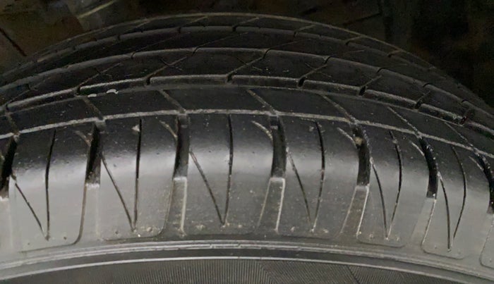 2022 Toyota URBAN CRUISER HIGH GRADE MT, Petrol, Manual, 34,819 km, Right Front Tyre Tread