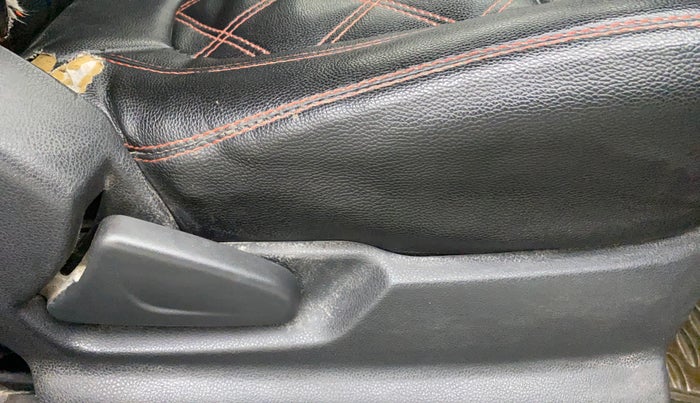 2015 Renault Kwid RXT 0.8, Petrol, Manual, 46,363 km, Driver Side Adjustment Panel