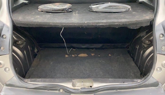 2015 Renault Kwid RXT 0.8, Petrol, Manual, 46,363 km, Boot Inside