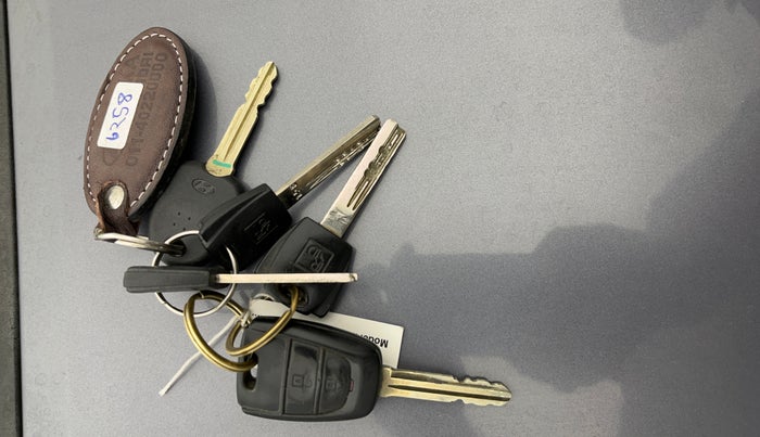 2017 Hyundai Grand i10 SPORTZ 1.2 KAPPA VTVT, Petrol, Manual, 85,127 km, Key Close Up