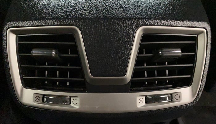 2019 Mahindra ALTURAS G4 4WD AT, Diesel, Automatic, 46,844 km, Rear AC Vents