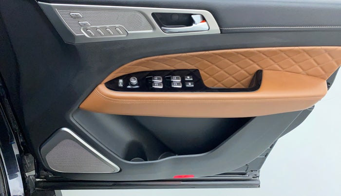 2019 Mahindra ALTURAS G4 4WD AT, Diesel, Automatic, 46,844 km, Driver Side Door Panels Control
