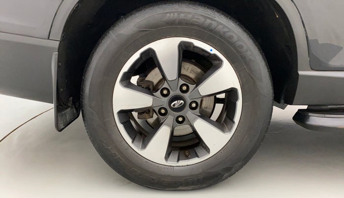 2019 Mahindra ALTURAS G4 4WD AT, Diesel, Automatic, 46,844 km, Right Rear Wheel