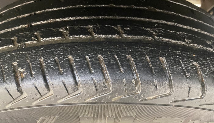 2018 Renault Kwid CLIMBER 1.0 AMT, Petrol, Automatic, 81,122 km, Left Rear Tyre Tread