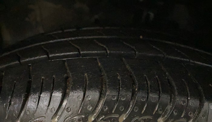 2015 Maruti Celerio VXI, Petrol, Manual, 59,078 km, Left Front Tyre Tread
