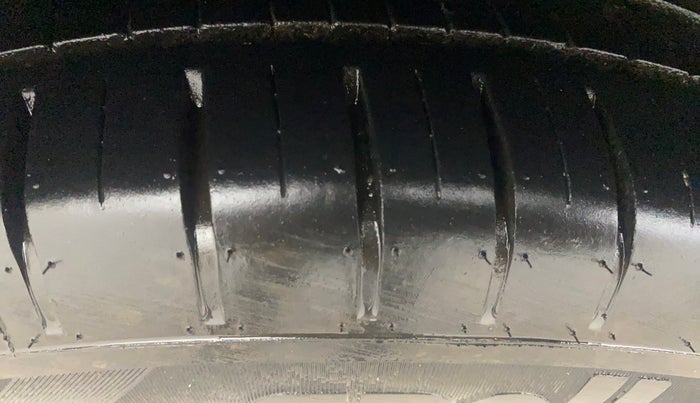 2017 Hyundai Elite i20 ASTA 1.2 (O), Petrol, Manual, 67,173 km, Right Rear Tyre Tread