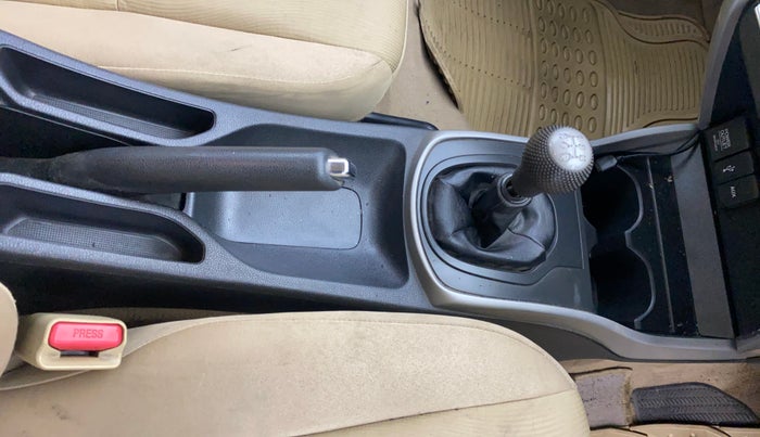 2017 Honda City 1.5L I-VTEC V MT, Petrol, Manual, 26,880 km, Gear Lever
