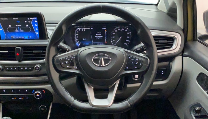 2020 Tata ALTROZ XZ PETROL, Petrol, Manual, 28,506 km, Steering Wheel Close Up