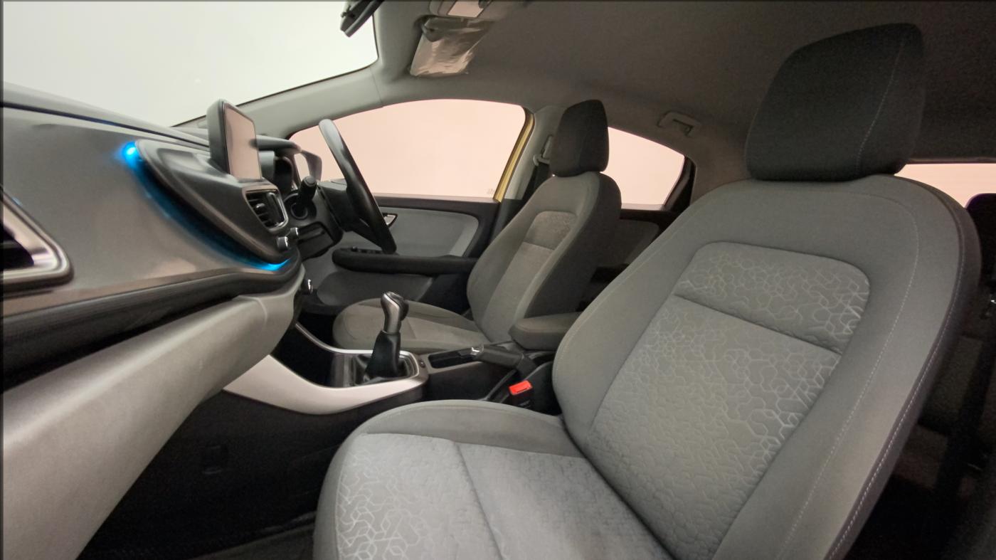 2020 Tata ALTROZ XZ PETROL, Petrol, Manual, 28,506 km, Right Side Front Door Cabin